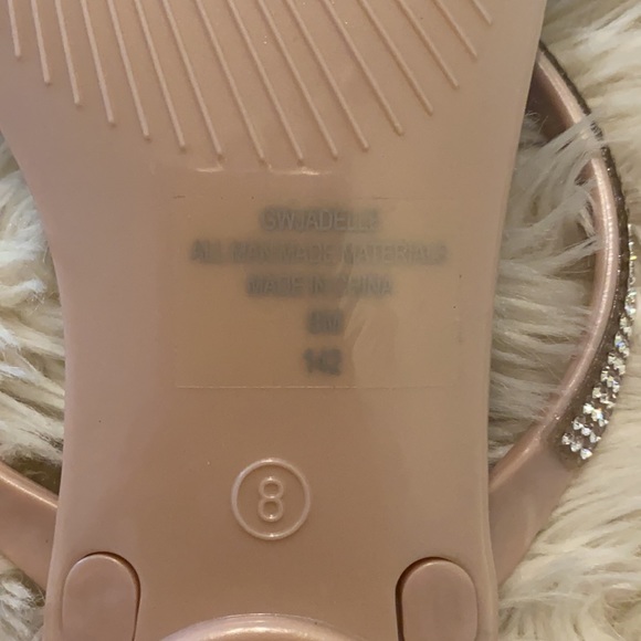 Pink waterproof Guess diamond studded flip flops - Picture 4 of 5